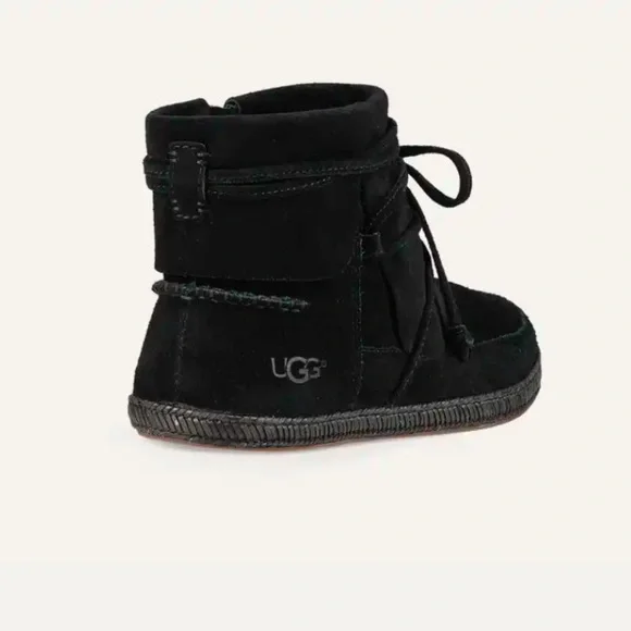 Worn twice UGG Women's Black Suede Ankle Boots - Picture 4 of 12